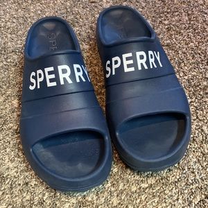 NWOT Sperry slides